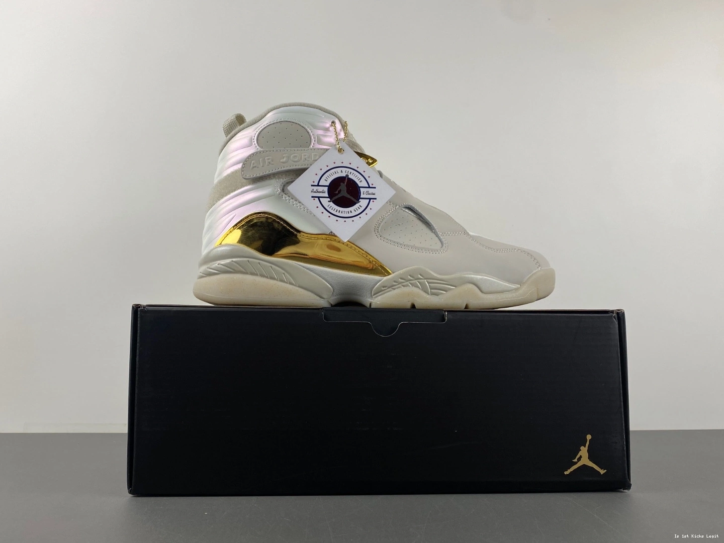 Champagne Men's Jordan Retro 8 - 832821-030 0923